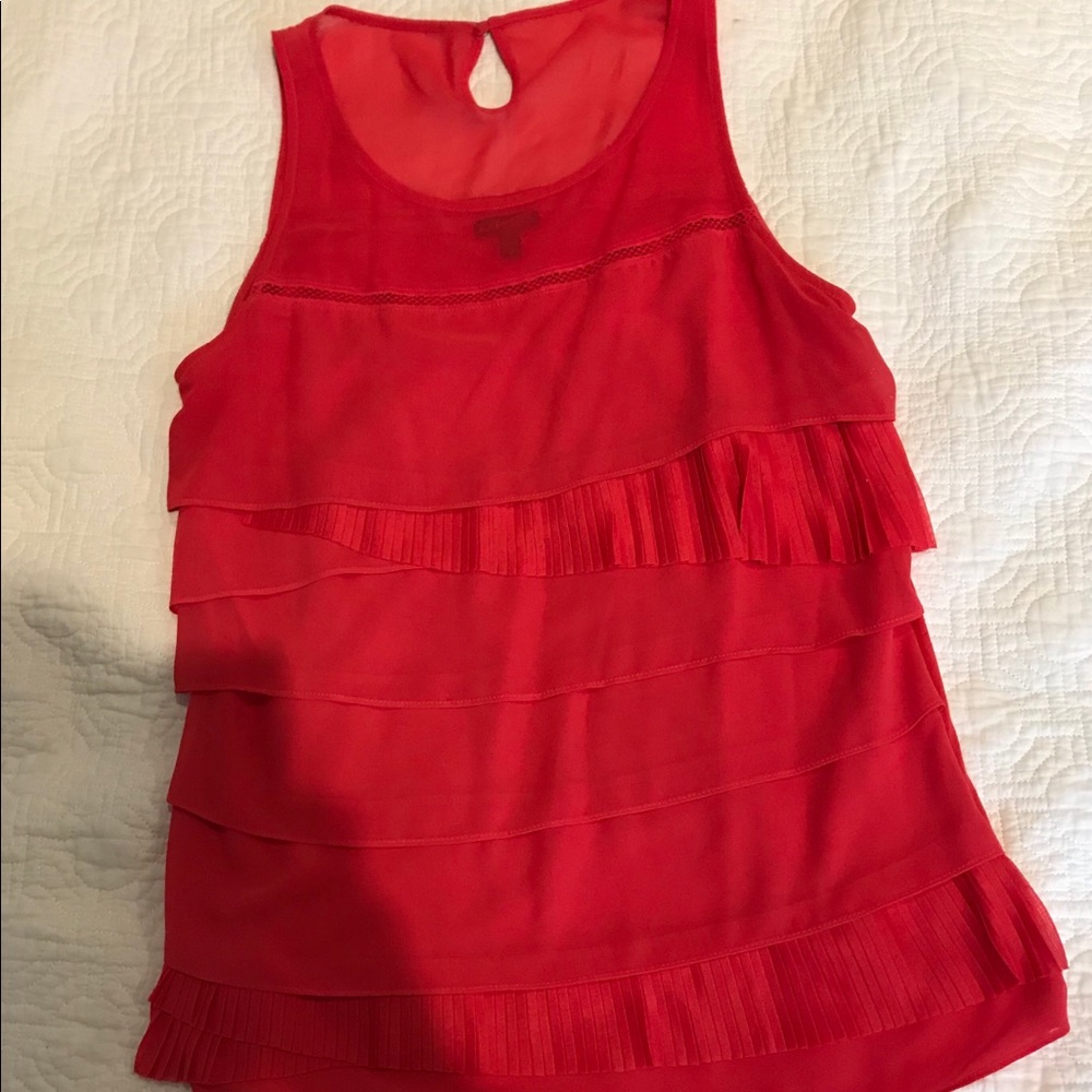 Sleeveless red top Sz M Express